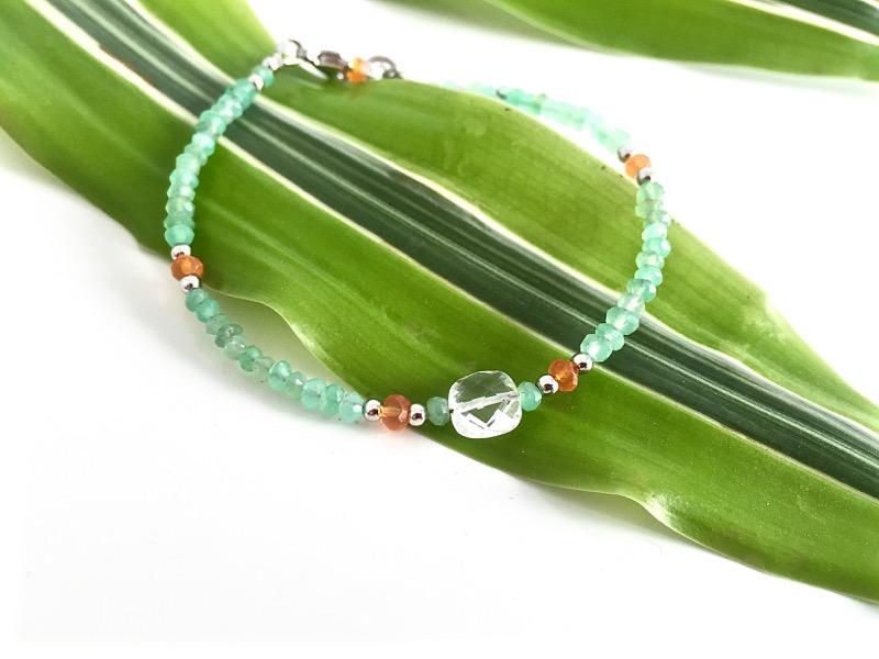 BRACELET EN CRISTAL DE ROCHE ET CHRYSOPRASE